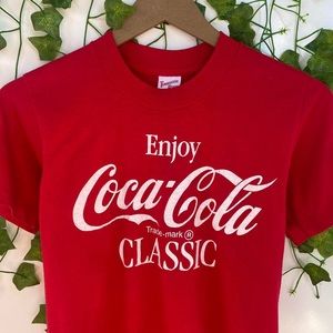 Vintage 1980’s Coca-Cola Classic Single Stitched Graphic T-shirt size S